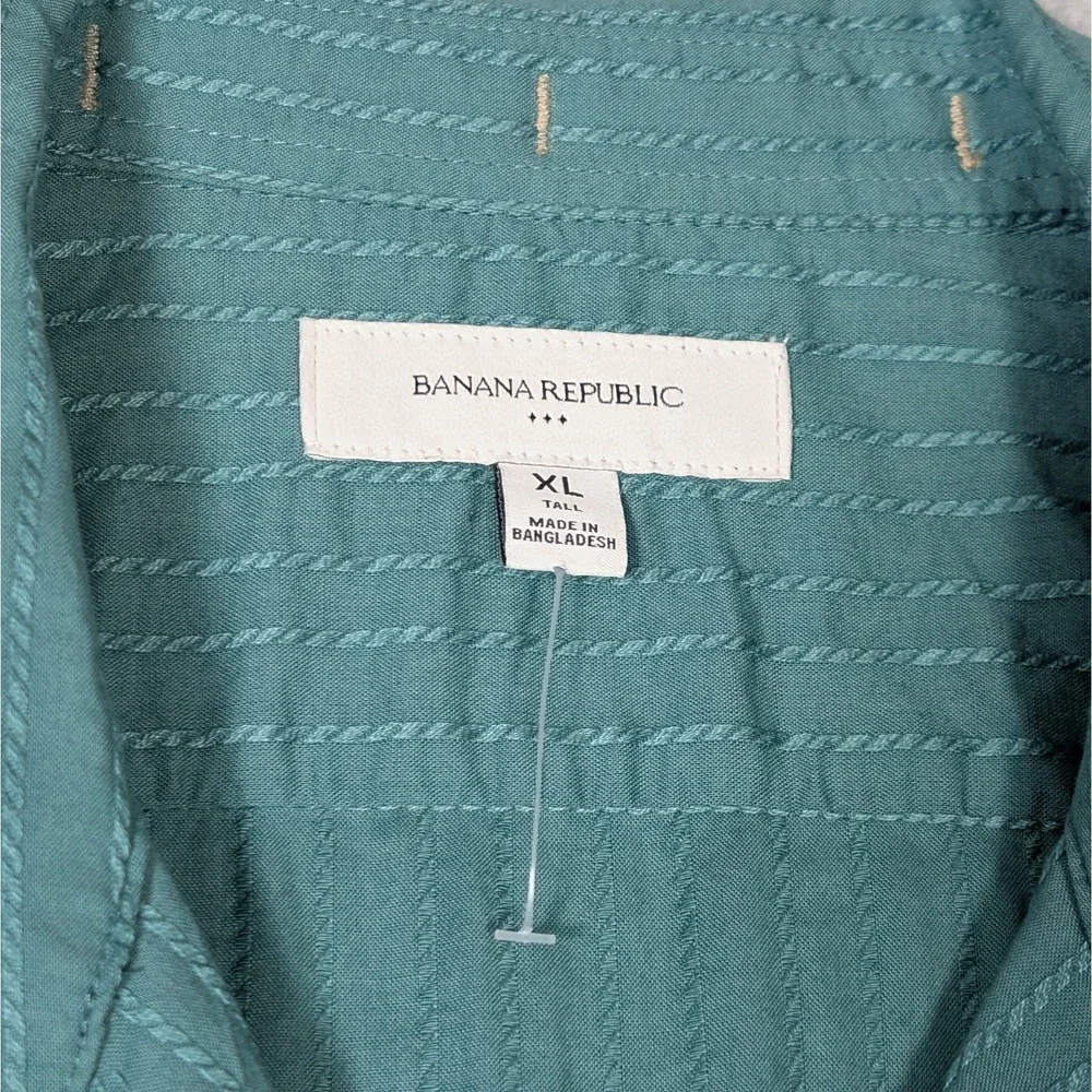 Banana Republic Resort Button Up Shirt Mens XL Tall Short Sleeve Textured